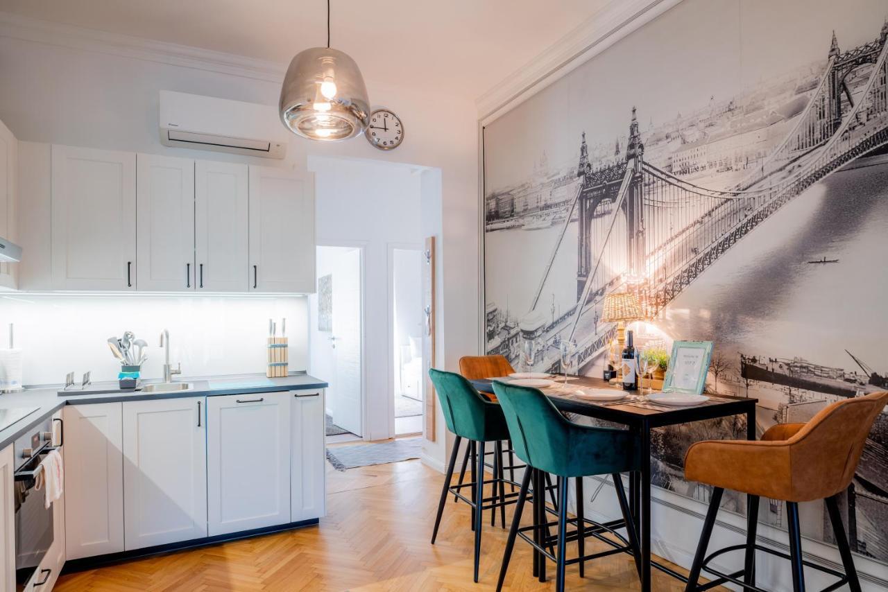 Szip 2 - New In Downtown Apartment บูดาเปสต์ ภายนอก รูปภาพ